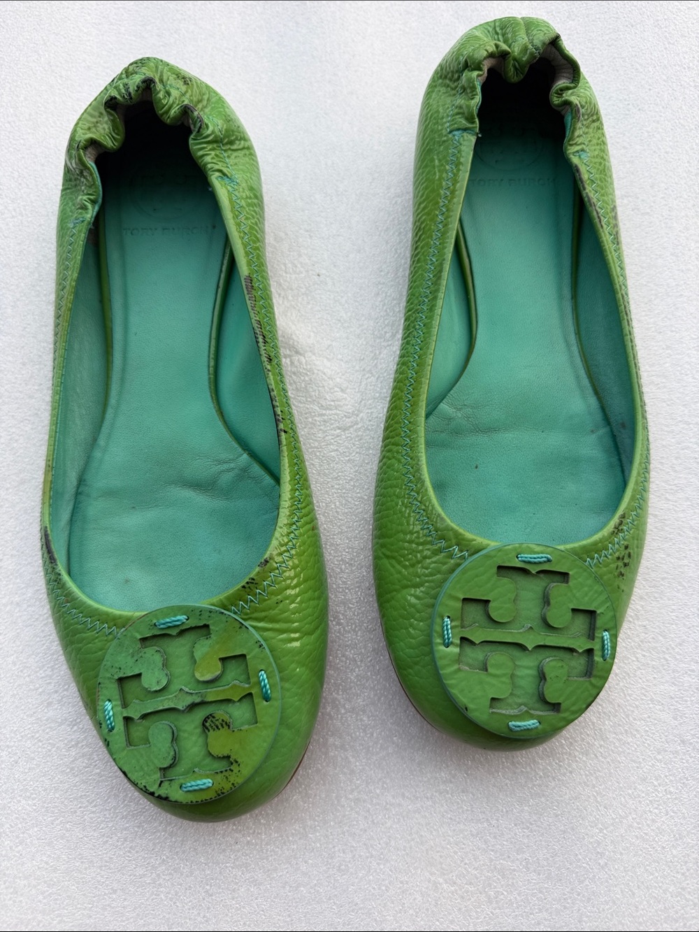 Tory Burch Green Leather Ballet Flats with Signature Medallion